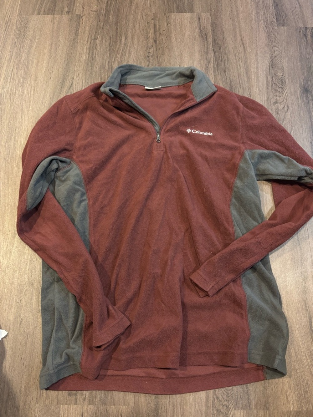Columbia Maroon Pullover with Gray Fleece Collar